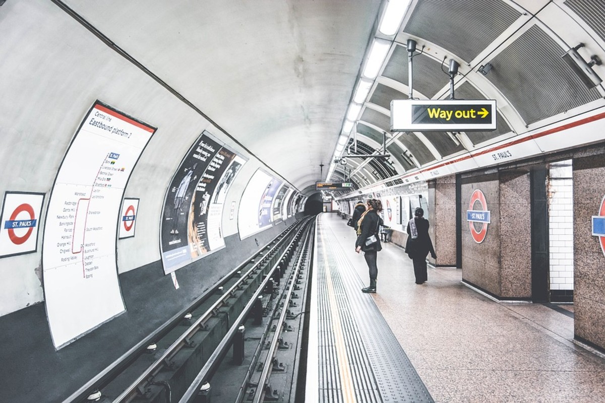 Taking the tube is cheap and efficient, but the trains can get extremely crowded during peak commuting hours. 