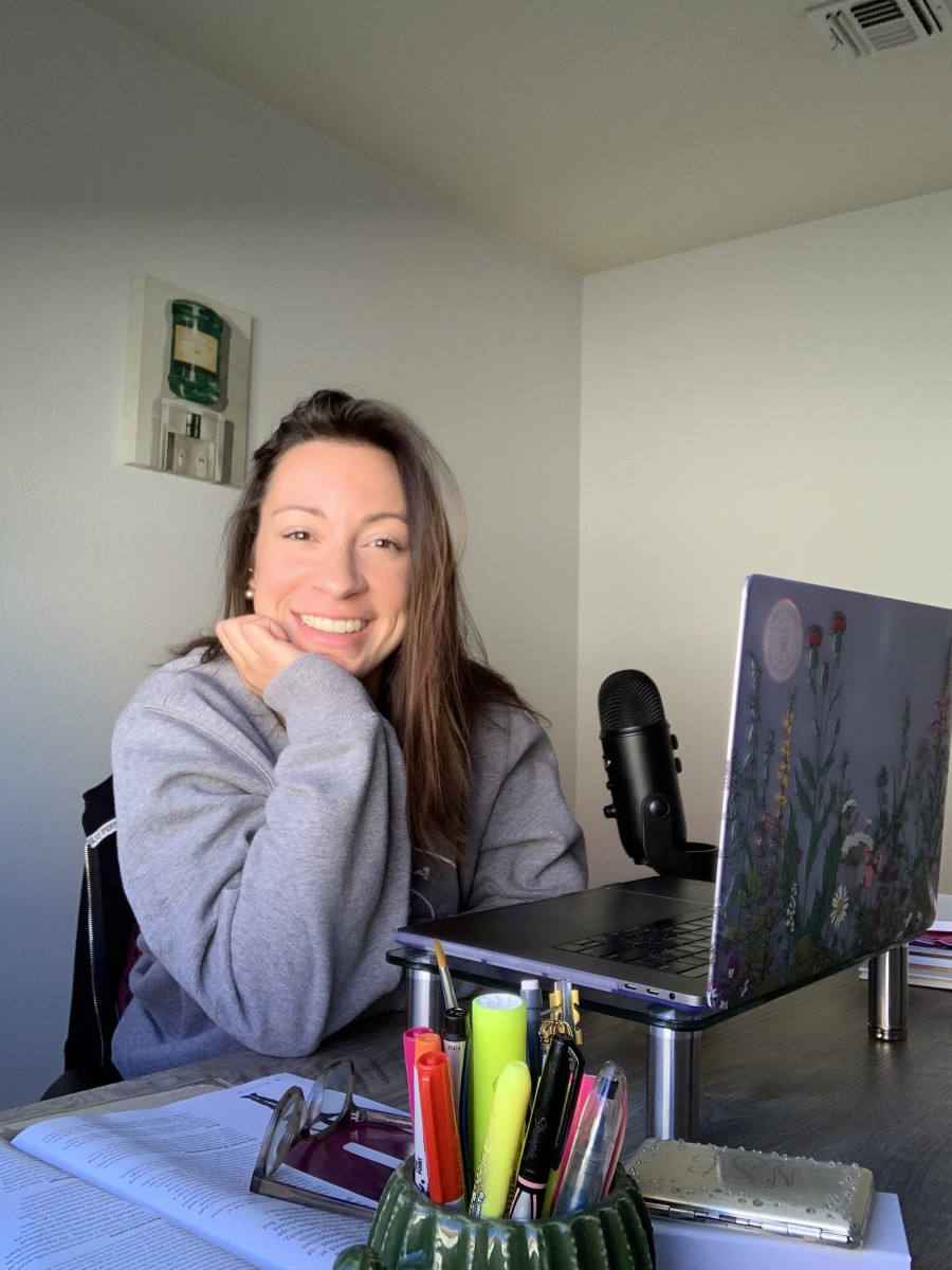 Remote Work Life Interrupted: 4 Tips for Transitioning Into a New Home Workspace