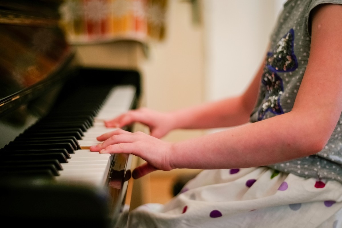 how-to-buy-a-music-keyboard-for-a-child