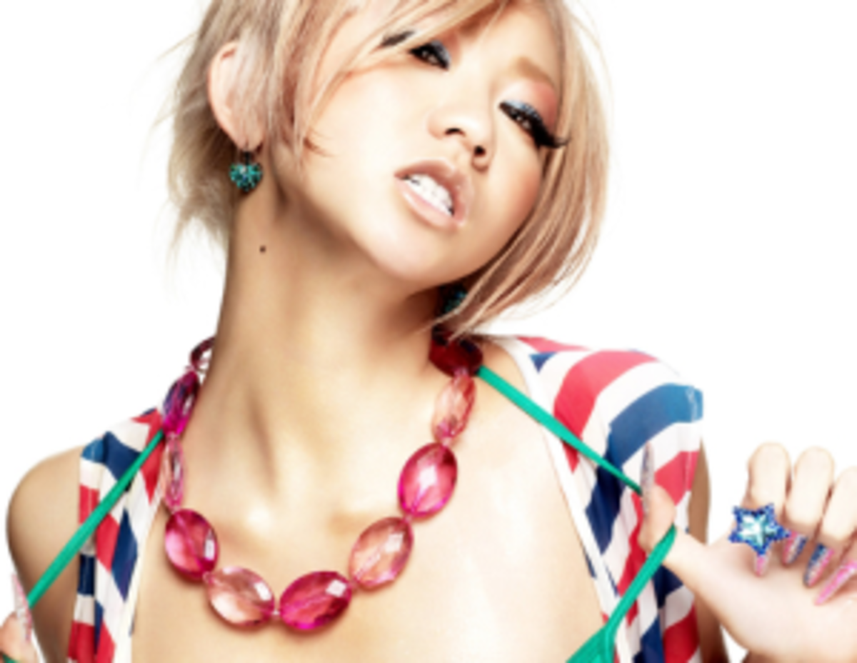 Kumi promoting her 36th single, "FREAKY".