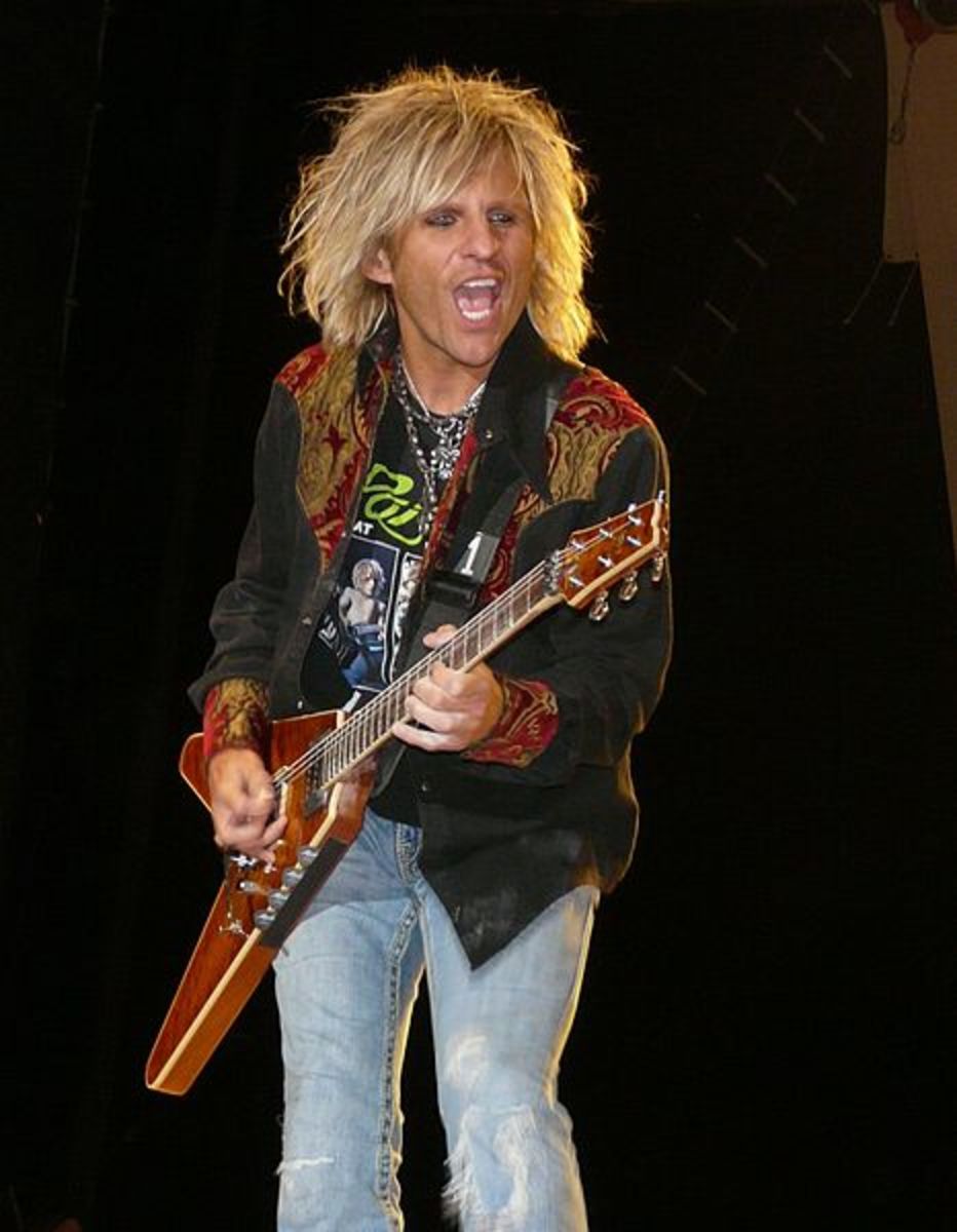 C.C. DeVille is one of the most underrated guitarists of the glam era. 