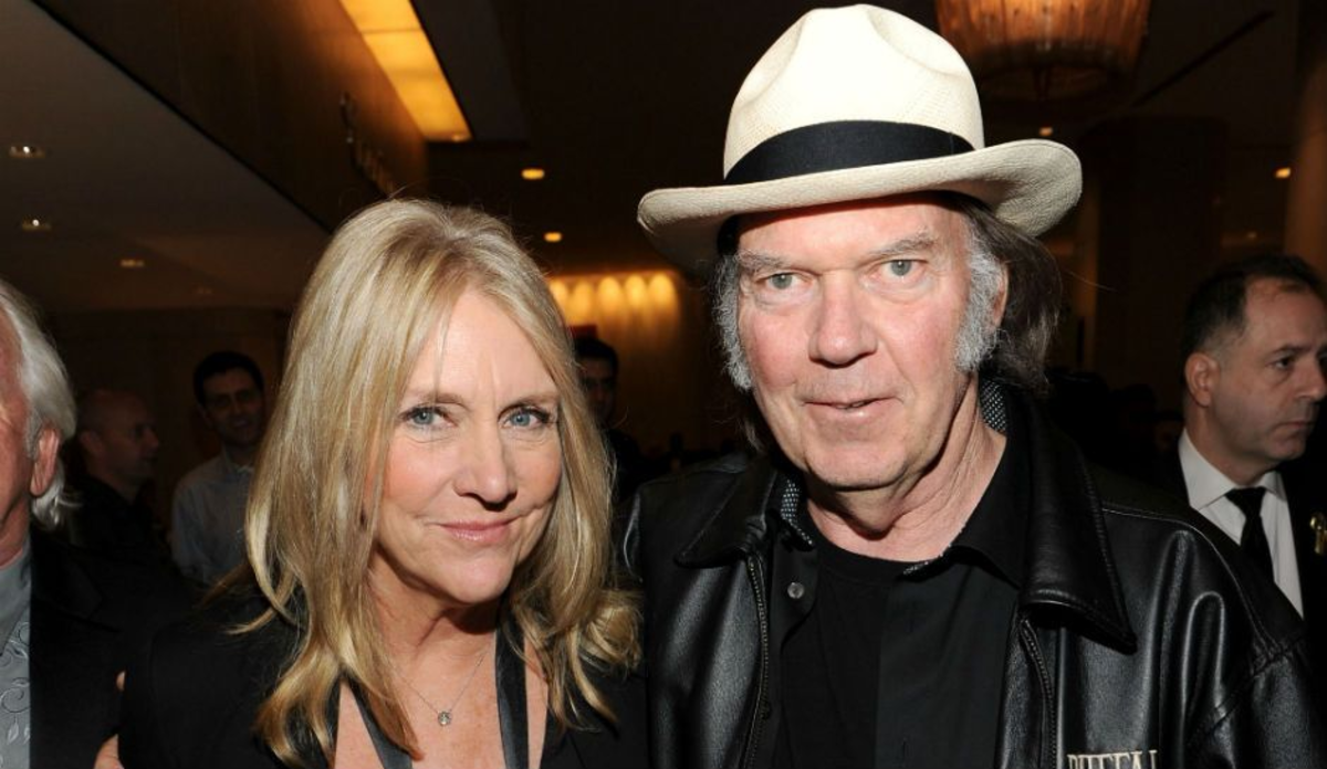 neil-young-neither-rusted-nor-faded-away