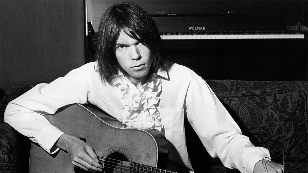 neil-young-neither-rusted-nor-faded-away