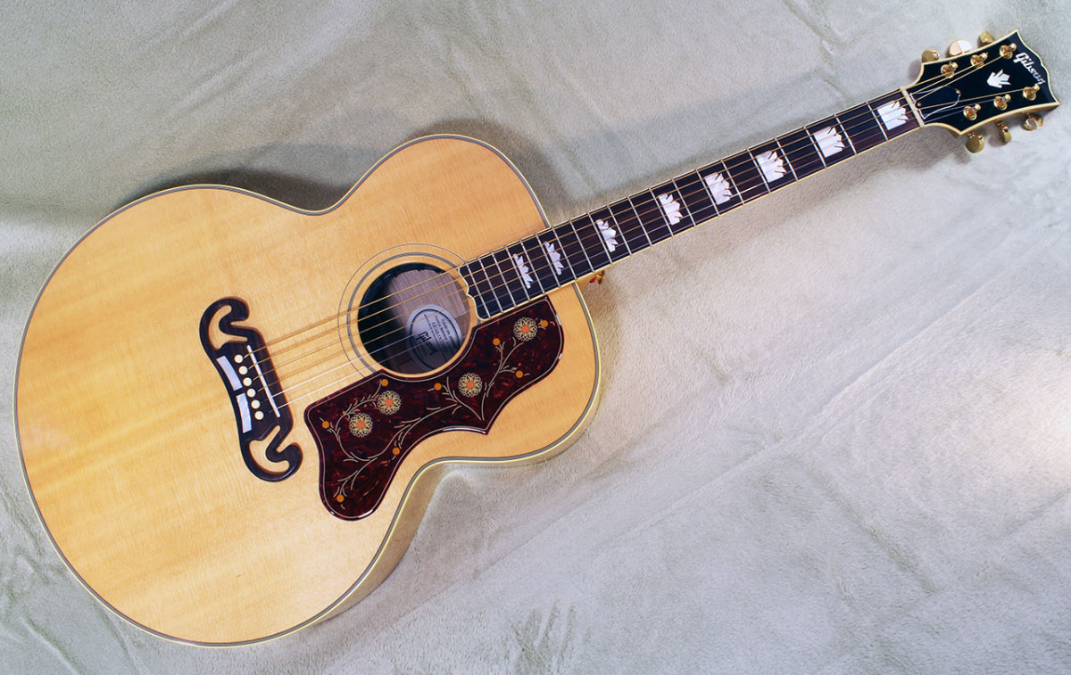 5 of the Finest Jumbo Steel String Acoustic Guitars Available Spinditty