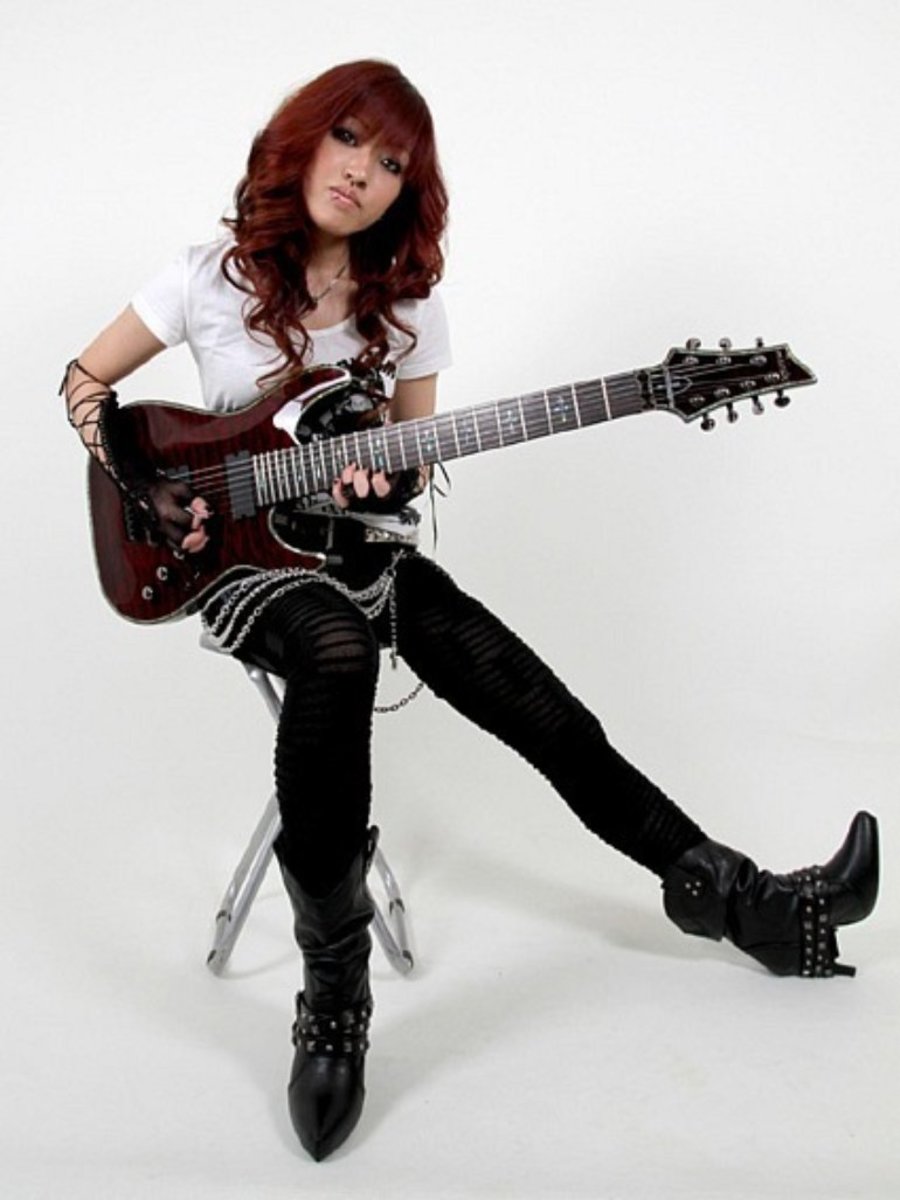 10-japanese-metal-guitarists-you-should-get-to-know