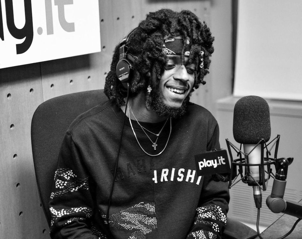 6LACK during a radio interview