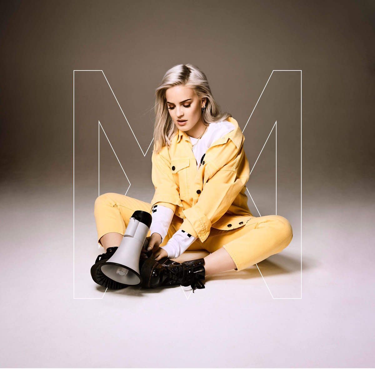 Anne-Marie, "Perfect"