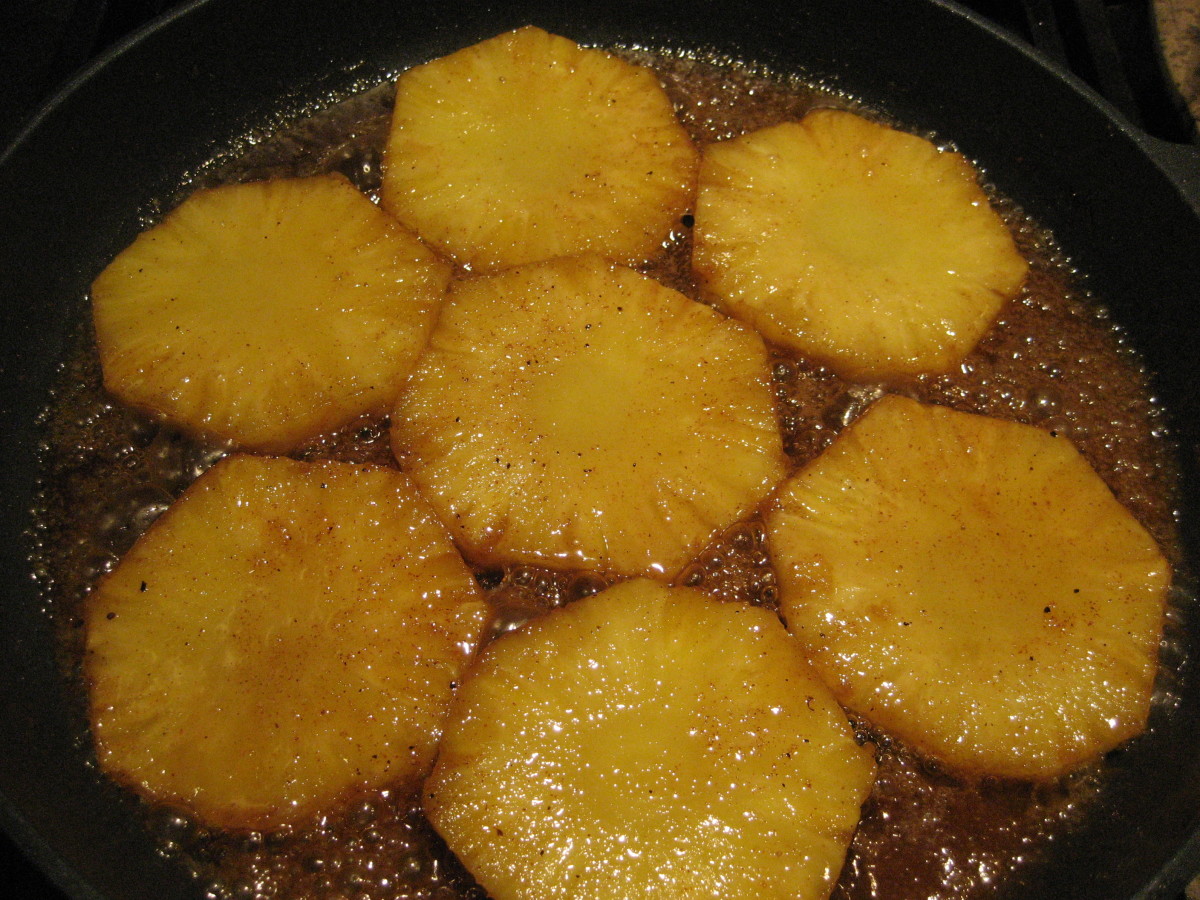 Caramelized pineapple slices