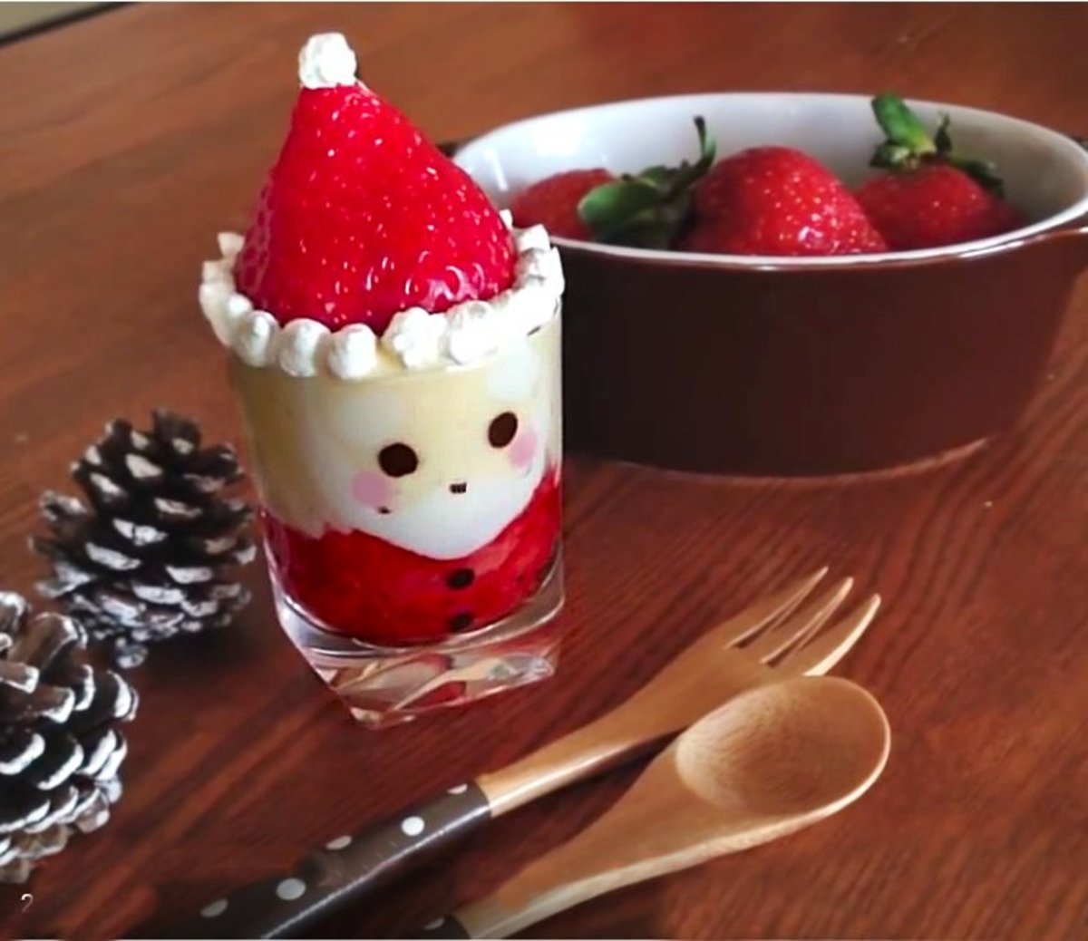 Easy and impressive Christmas dessert in a shot glass. 