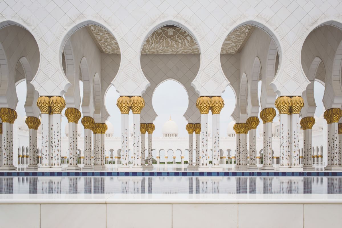 Sheikh Zayed Grand Mosque, Abu Dhabi, United Arab Emirates.