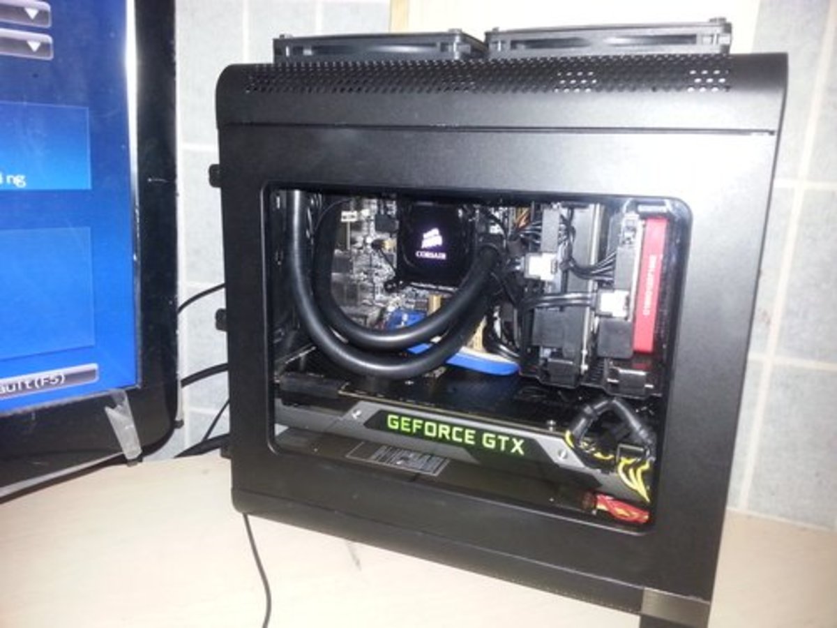 As you can see the Hadron can fit even a H100i cooler in it with the proper skill. 