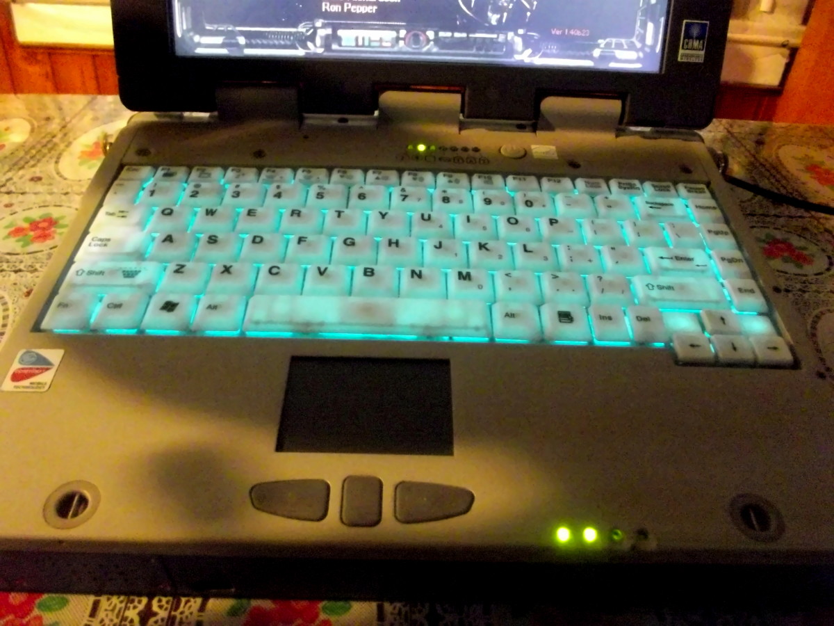 Black-lit keyboard of the Itronix GoBook III