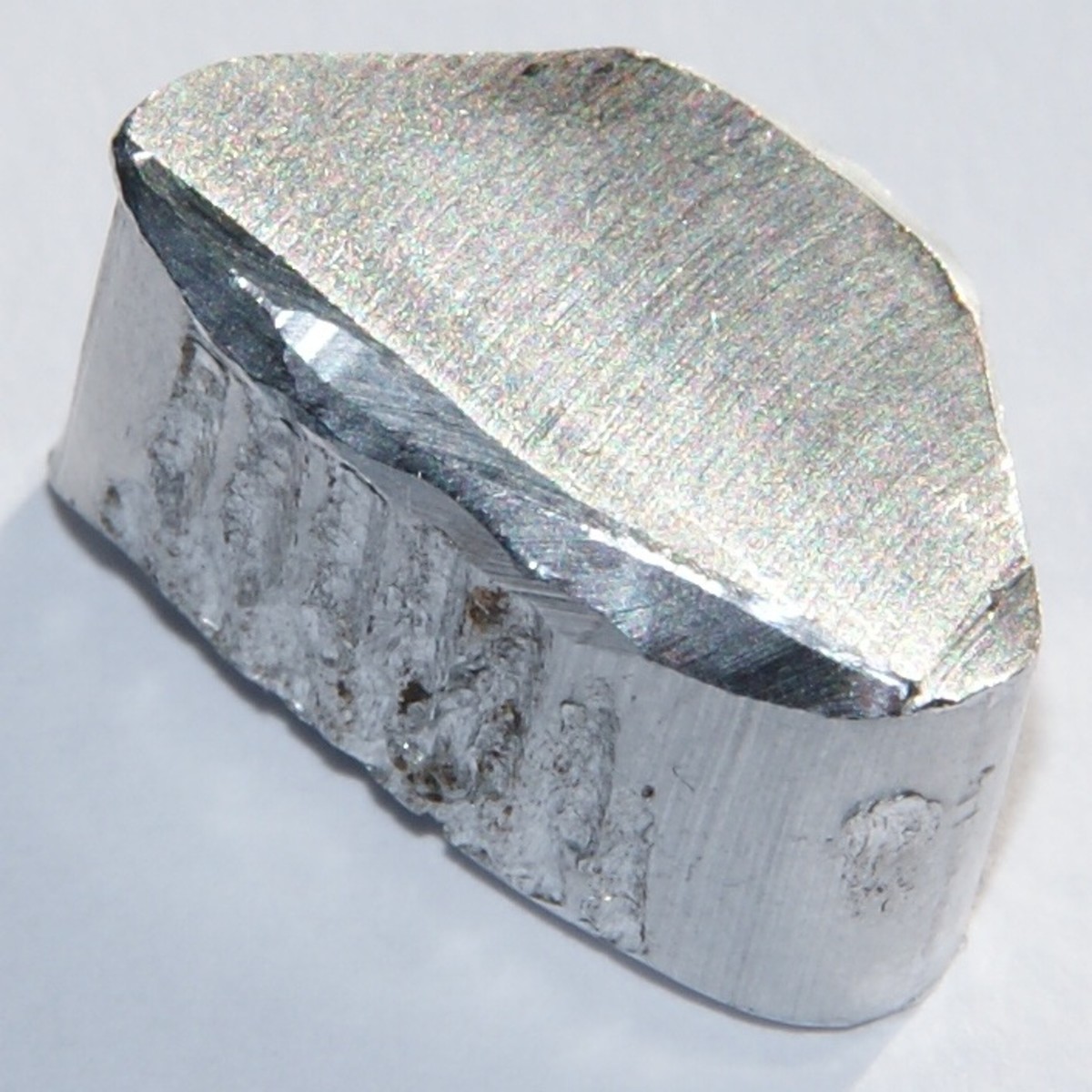 Chunk of aluminium, 2.6 grams, 1 x 2 cm