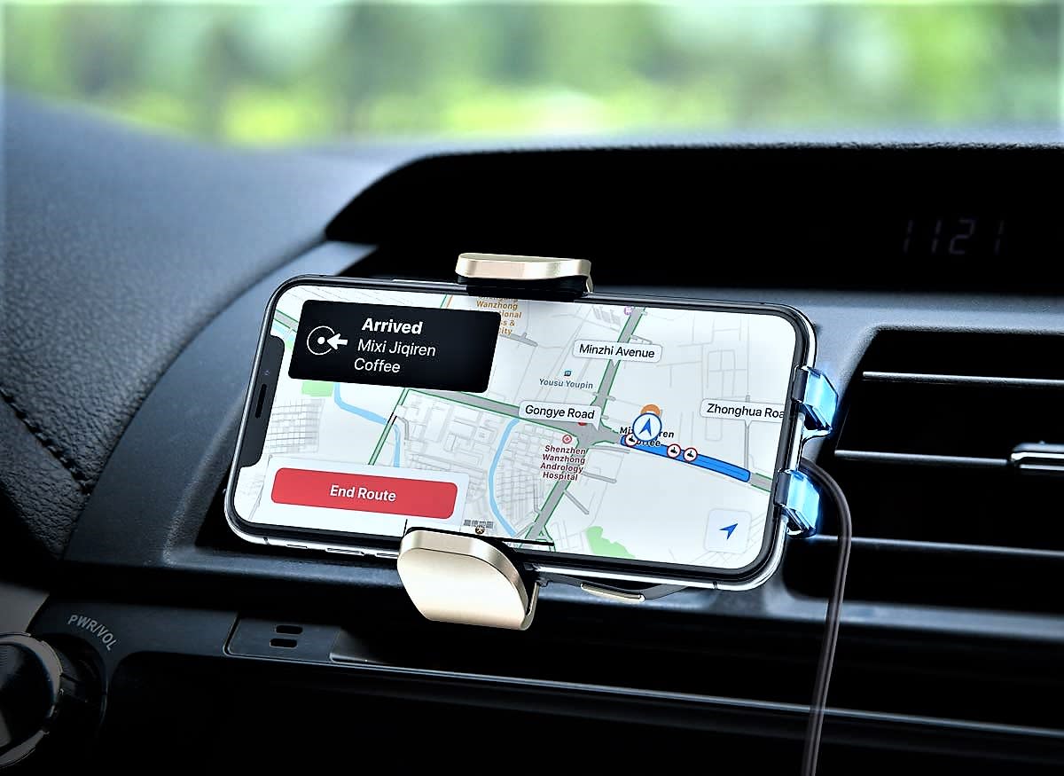 product-review-torras-automatic-car-mount-wireless-charger