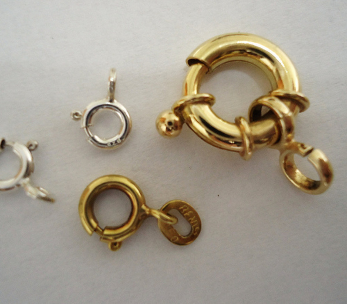Types Of Jewelry Clasps – The Bead Traders