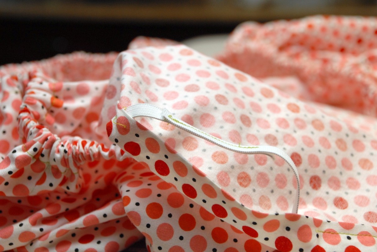how-to-sew-mini-crib-sheets-easy-with-pictures
