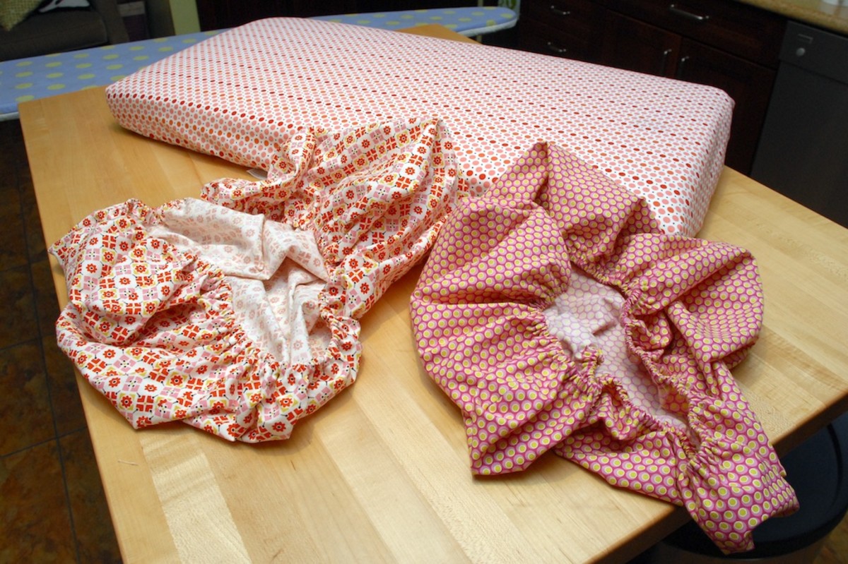 how-to-sew-mini-crib-sheets-easy-with-pictures