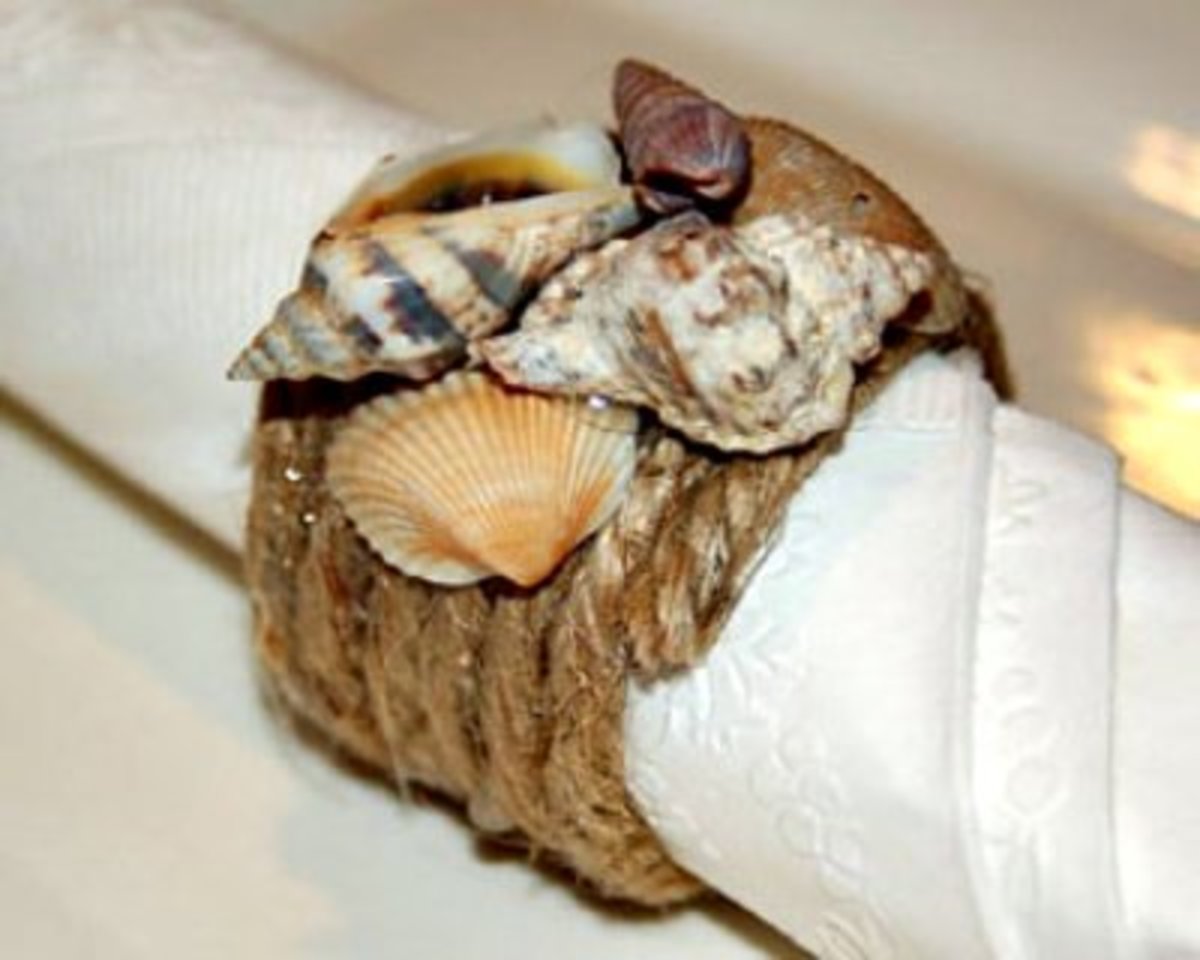 making-crafts-with-seashells