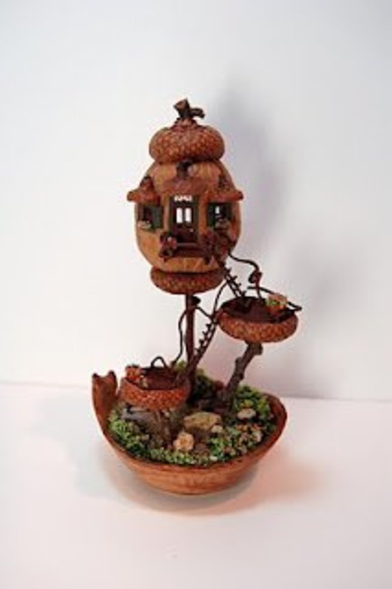 Mini walnut houses