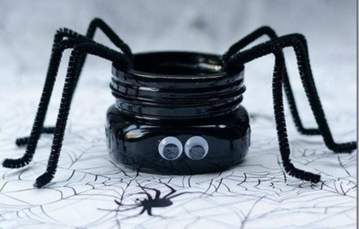 Mason jar spider.