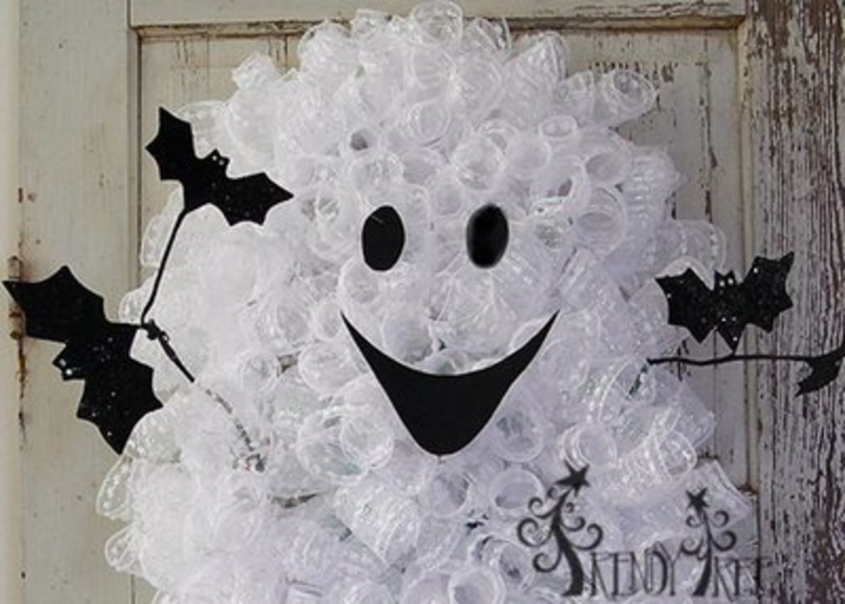 Deco mesh ghost wreath.