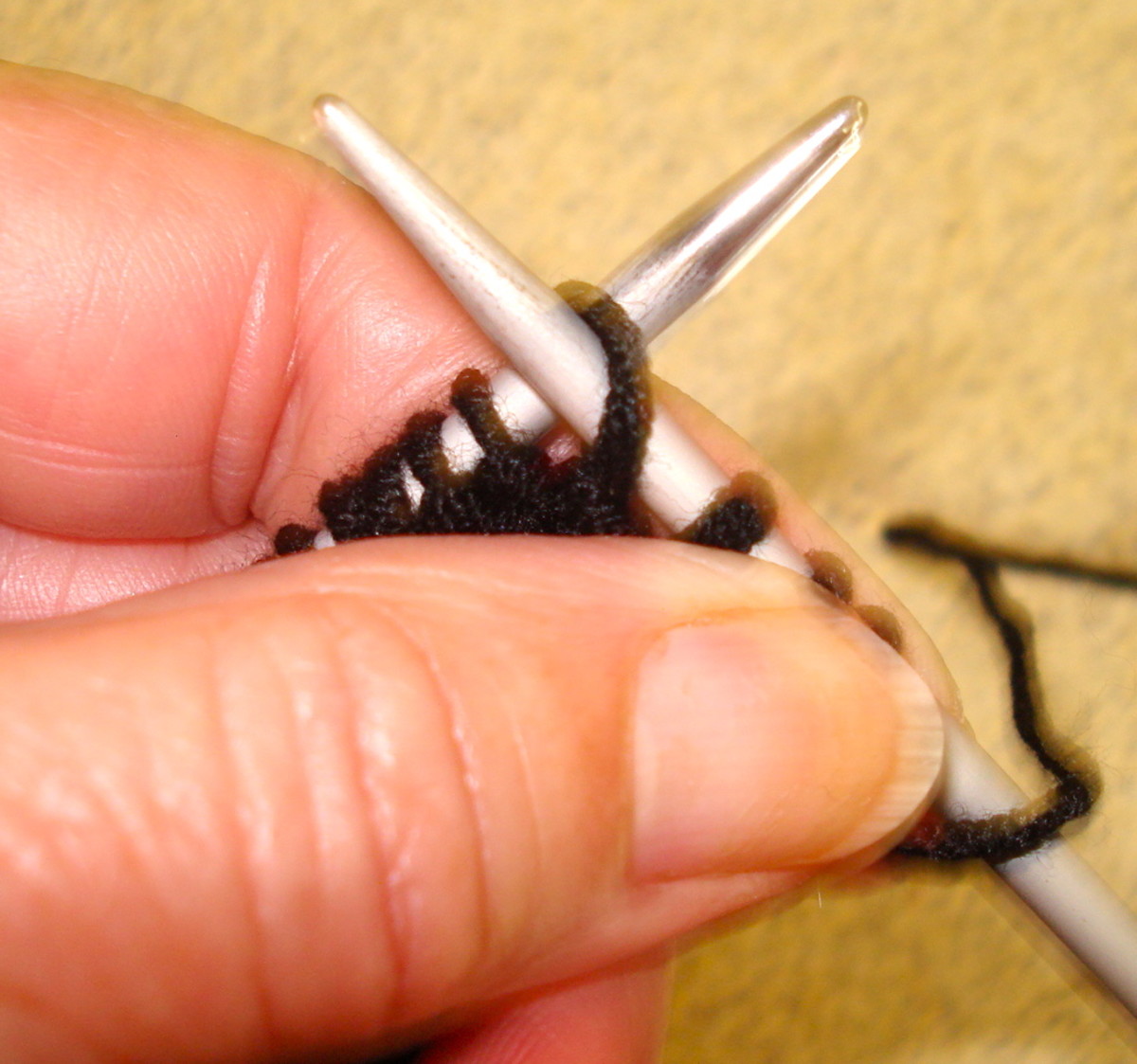Making a purl stitch