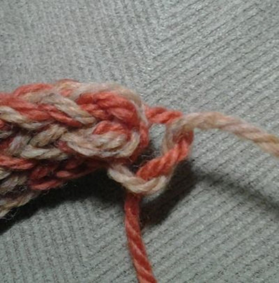 Close-up of the square knot finish