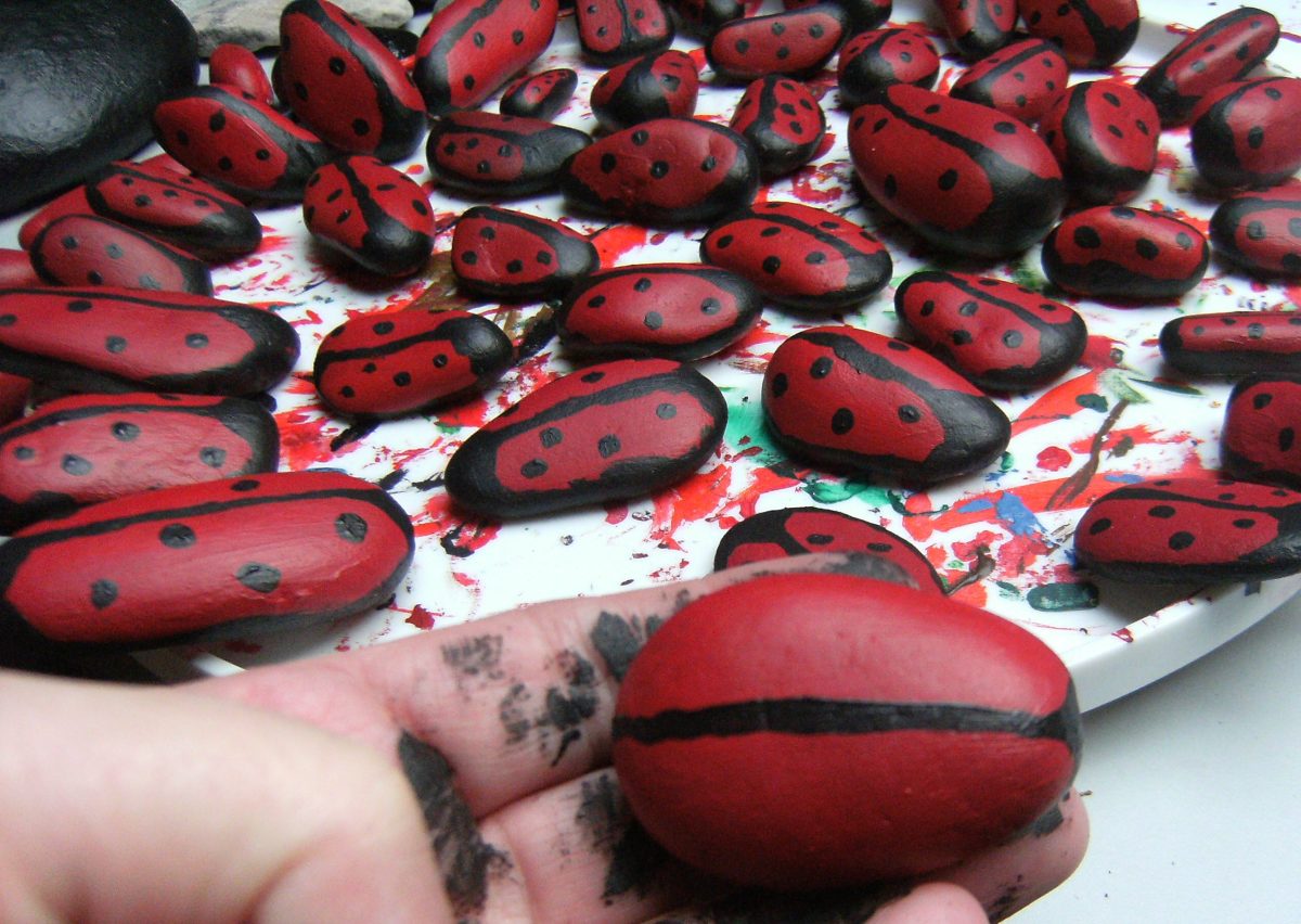 Rock Art How to Paint Ladybugs and Ladybirds on Rocks FeltMagnet