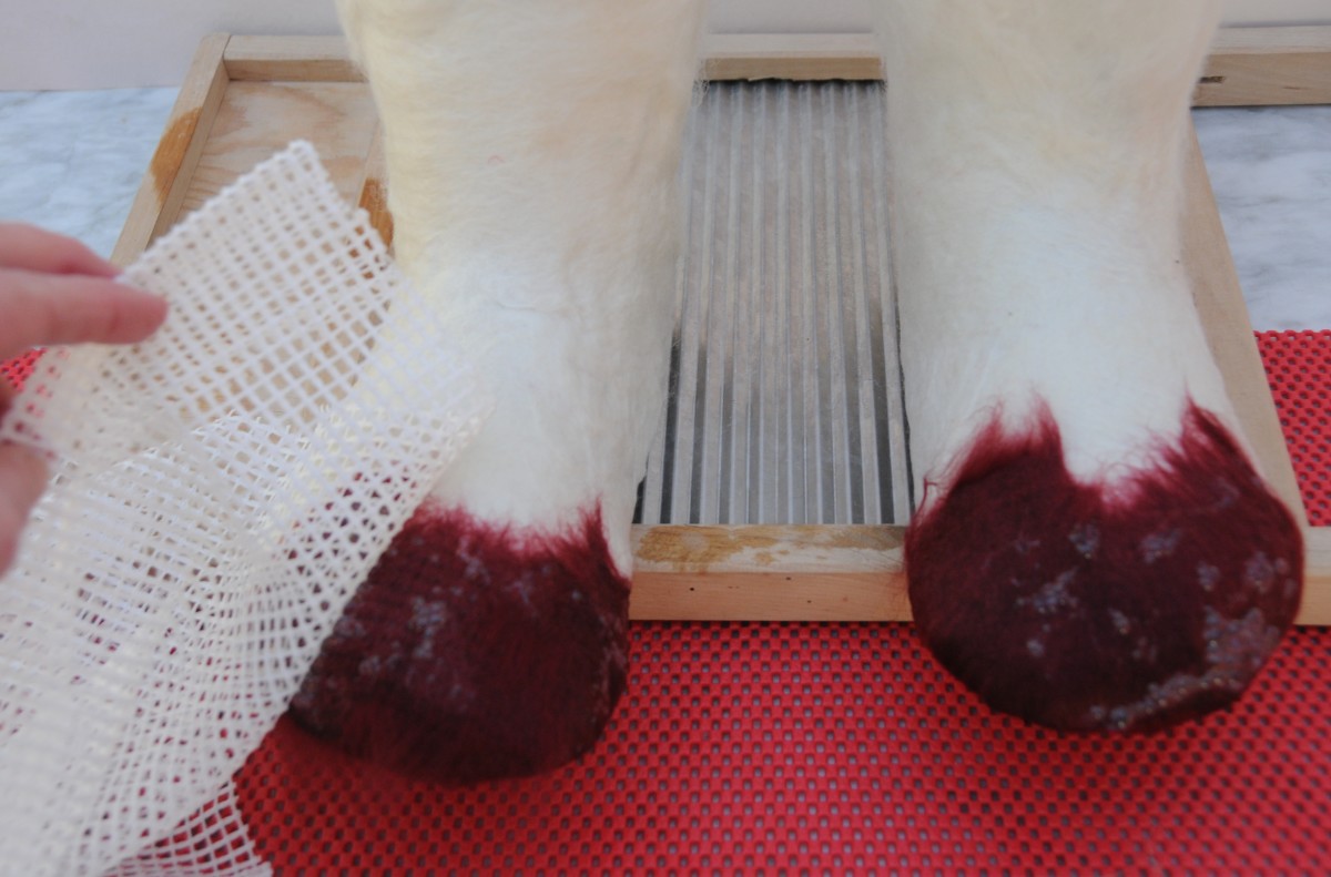 How to Make Wet Felted Slippers Using Duct Tape Shoe Lasts