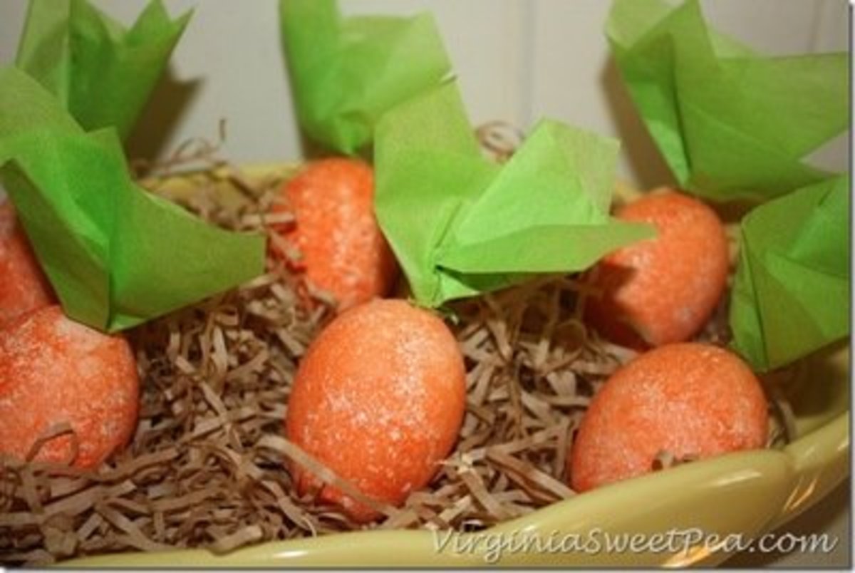 making-plastic-egg-crafts