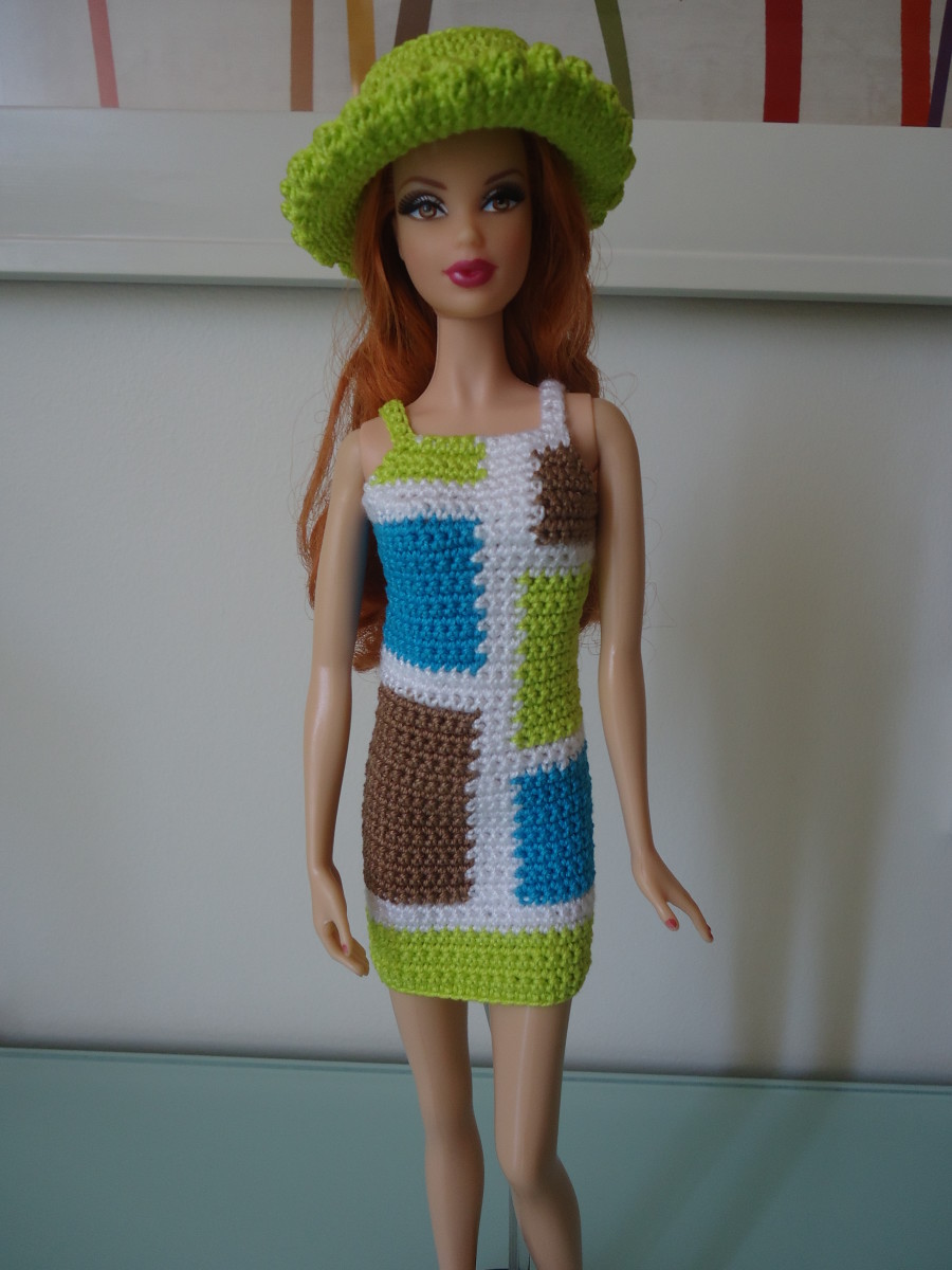 Curvy Barbie Flutter Sleeve Bodycon Dress (Free Crochet Pattern) -  FeltMagnet