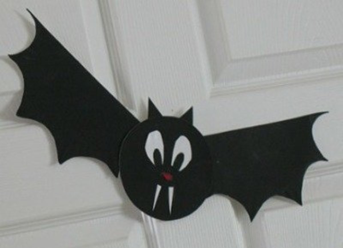 35 Wicked Halloween Bat Crafts