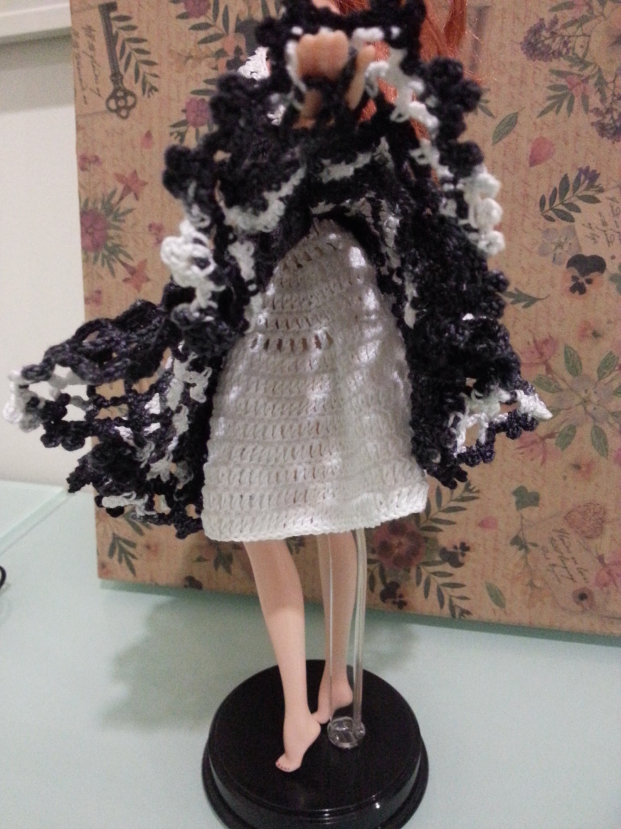 Barbie Strapless Chevron Dress (Free Crochet Pattern) - FeltMagnet