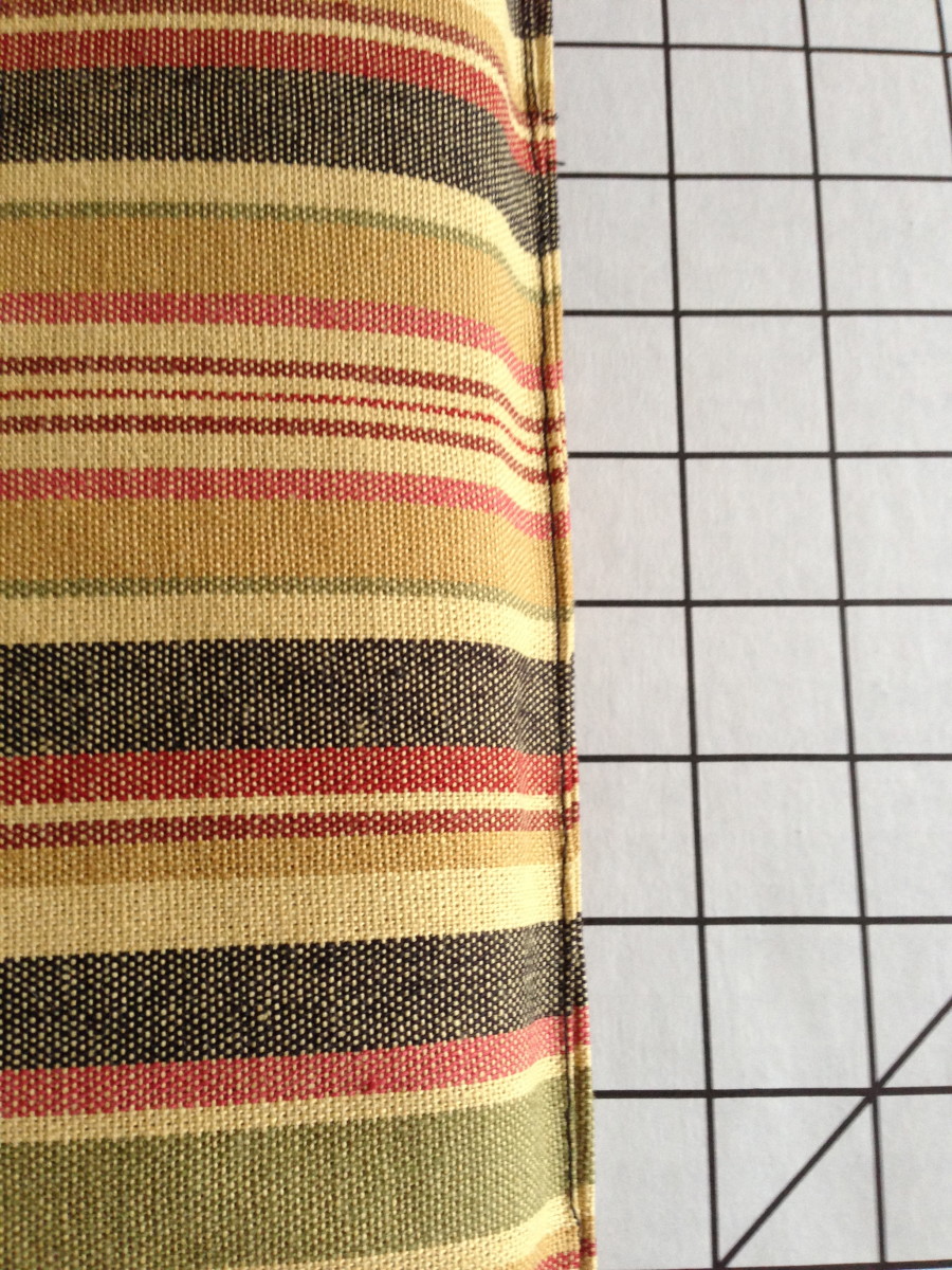 How to Sew a Cushion Cover With Ties