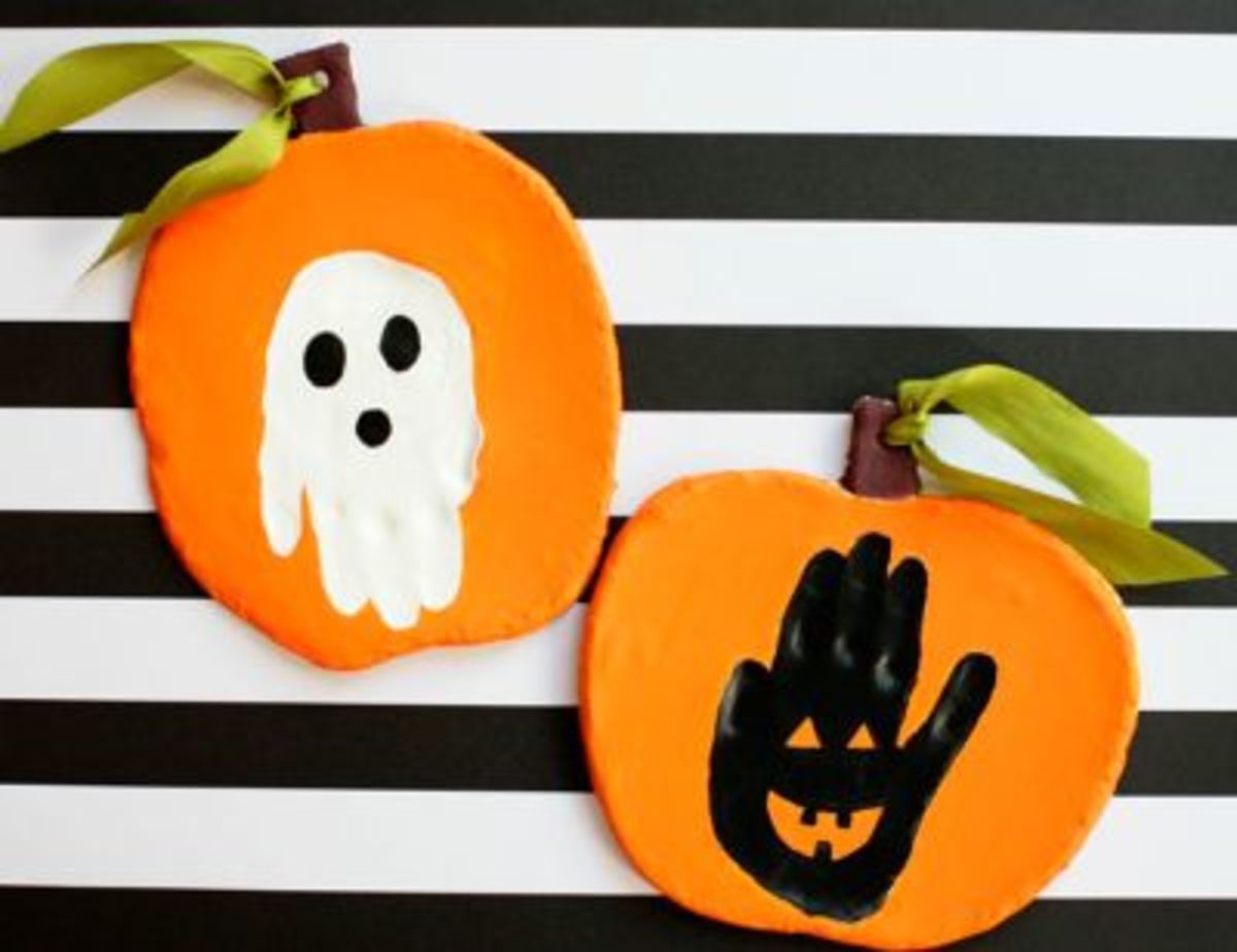 Handprint Halloween Decorations