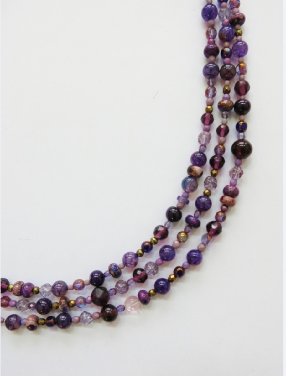 diy-jewelry-tutorial-how-to-make-a-multi-strand-beaded-necklace