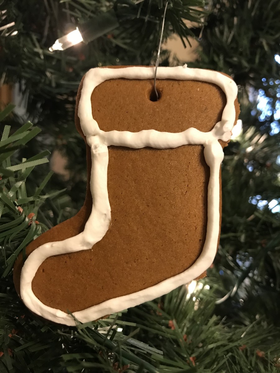 Cute and FUN! This turned into a fun project for the entire horde, from the youngest to the teenagers. That alone makes the whole thing worth doing. My youngest son is already telling his friends how "mom made the BEST gingerbread." #Supermom