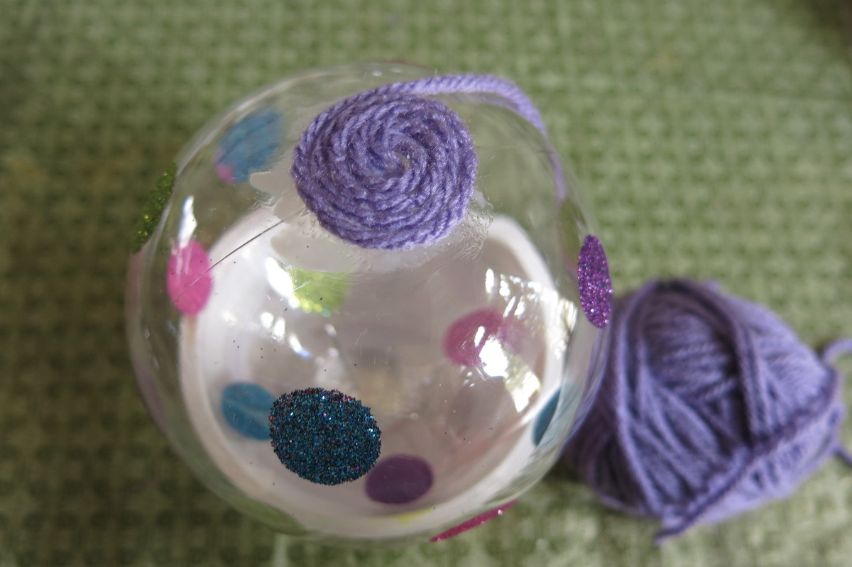 wrapping your ornament with yarn