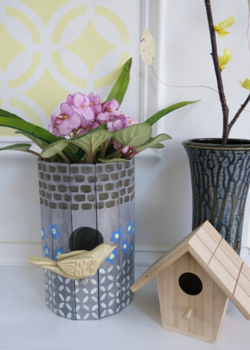 Diy Craft Tutorial: Recycle a Birdhouse Into a Planter or Flower Vase -  FeltMagnet