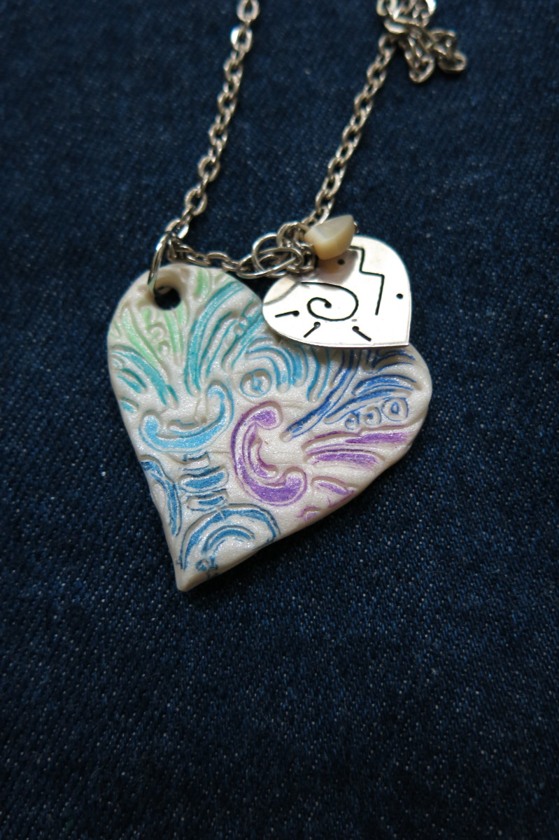 diy-jewelry-tutorial-how-to-make-a-stained-glass-polymer-clay-necklace-pendant