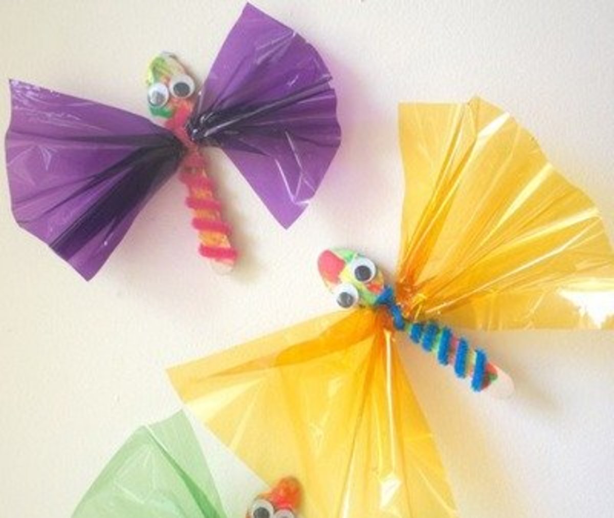 26 Beautiful Dragonfly Craft Ideas - FeltMagnet