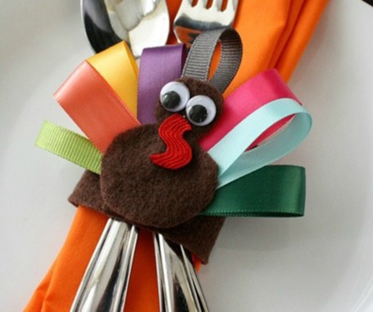 Hair clip or napkin holder turkey