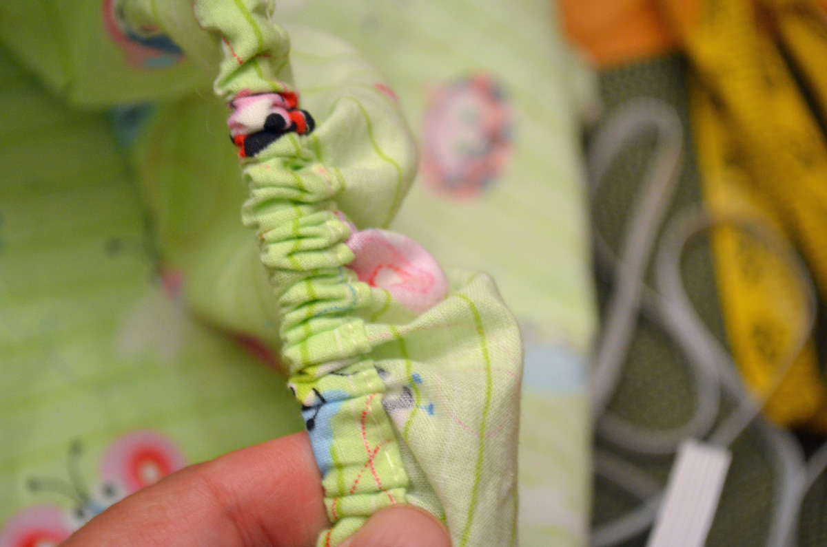 DIY Fitted Crib Sheets