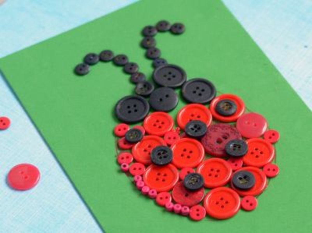 Buttons ladybug