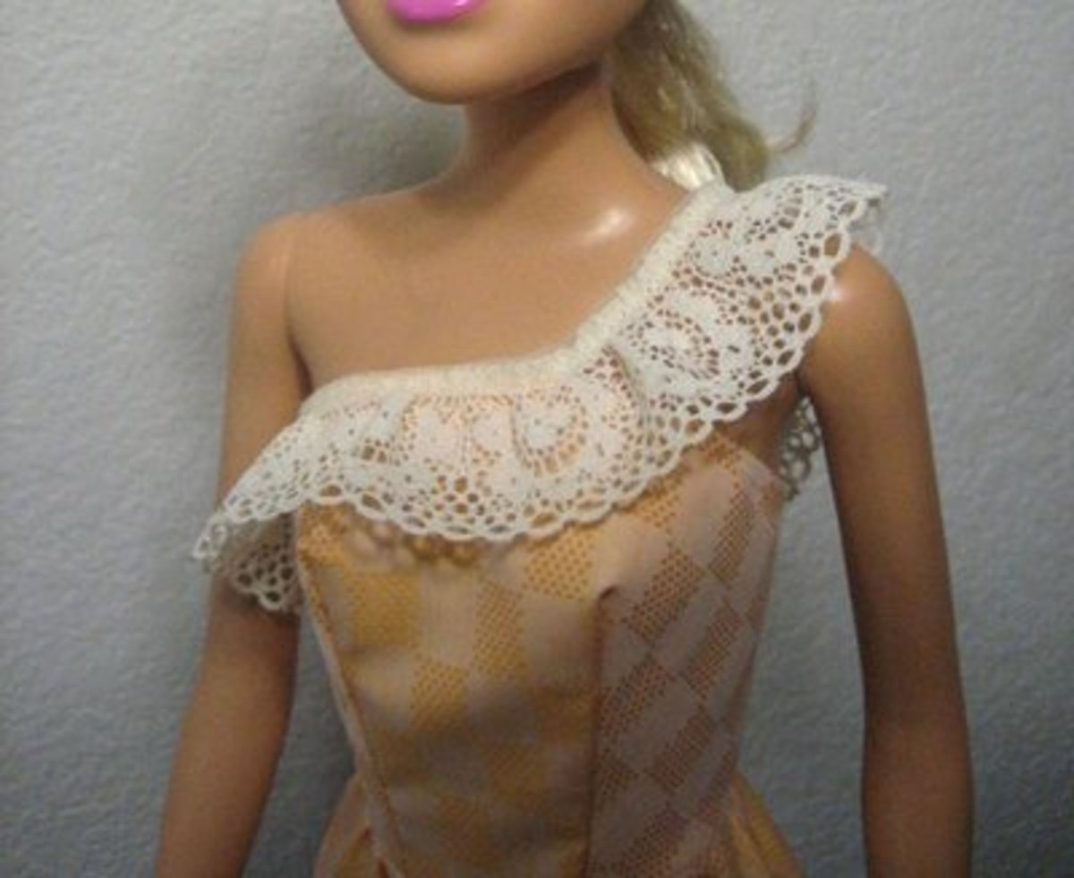 Off-shoulder gown for 28" fashion Barbie