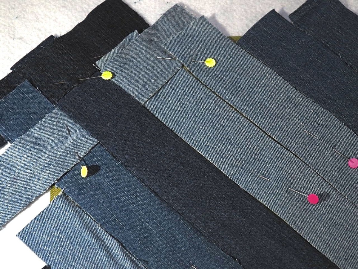 Recycled denim rug made from splitting the seams of recycled jeans More  denim on Instagram denimdesigns or email   Denim rag rugs Denim rug  Denim crafts diy