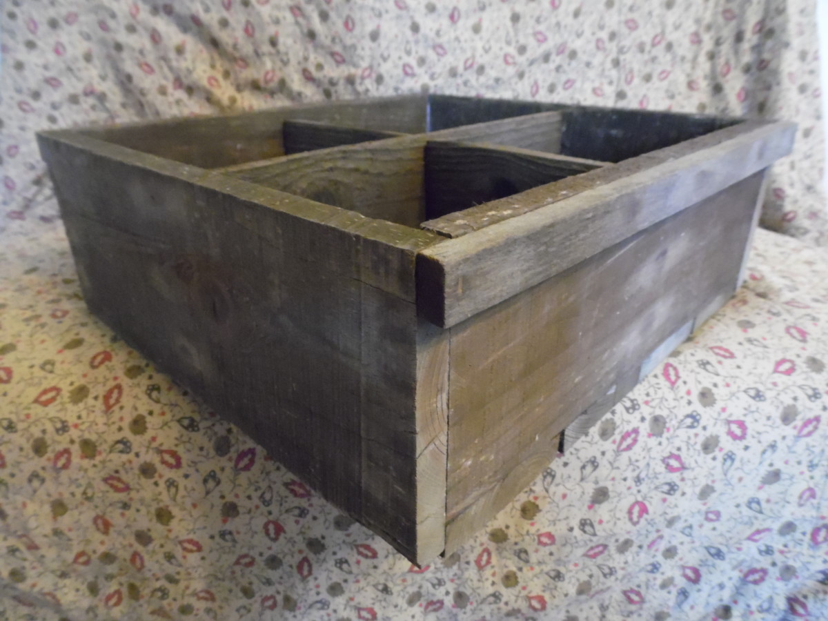 Four Section Pallet Wood Crate 
