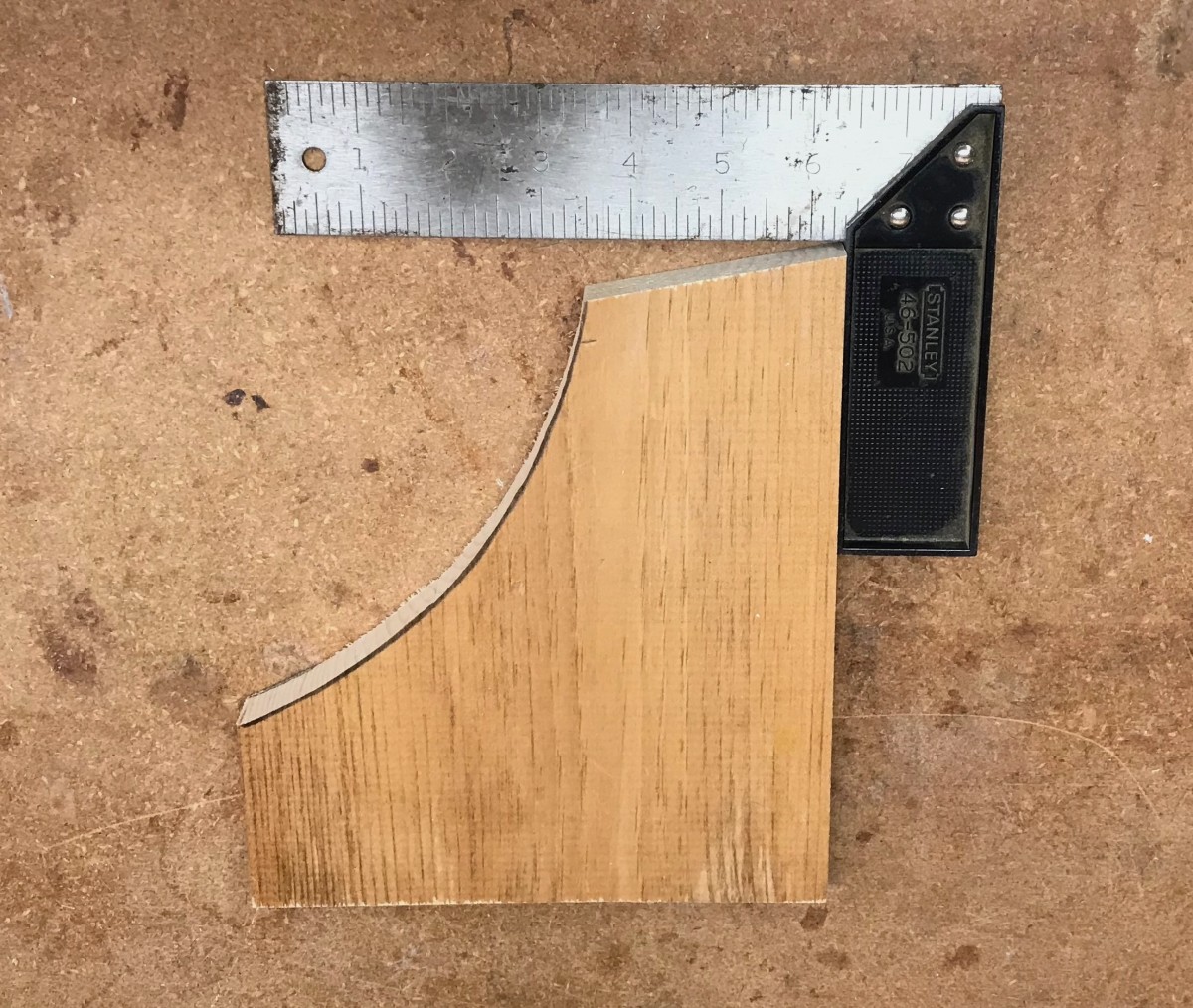 The top edge of the side pieces are cut at a 10-degree angle