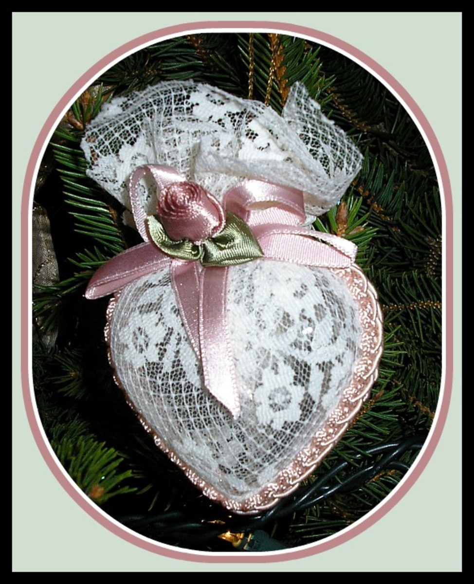 How to Make VictorianStyle Lace Christmas Ornaments Holidappy