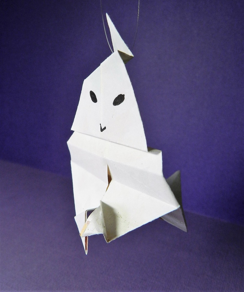 Origami Ghosts And Other Decoration Ideas For Halloween - Holidappy